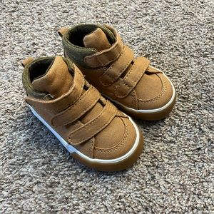 NEW Old Navy canvas high top sneakers, Toddler size 5, color: Acacia